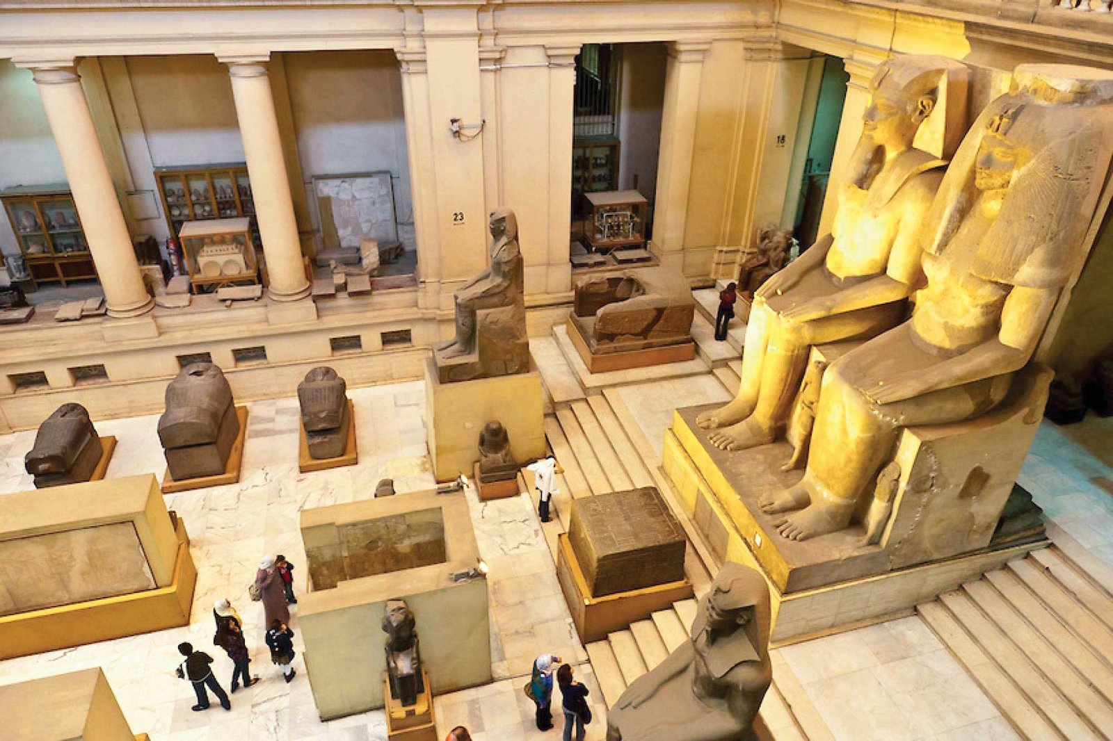 Cairo by Bus – Old Egyptian Museum — photo 8