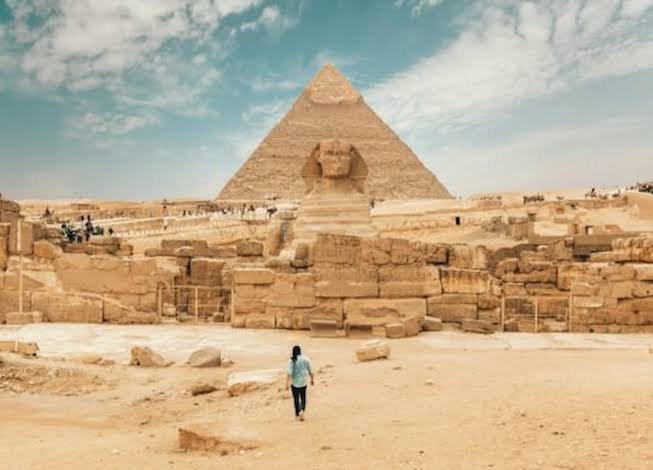 Cairo by Bus – Old Egyptian Museum — photo 5