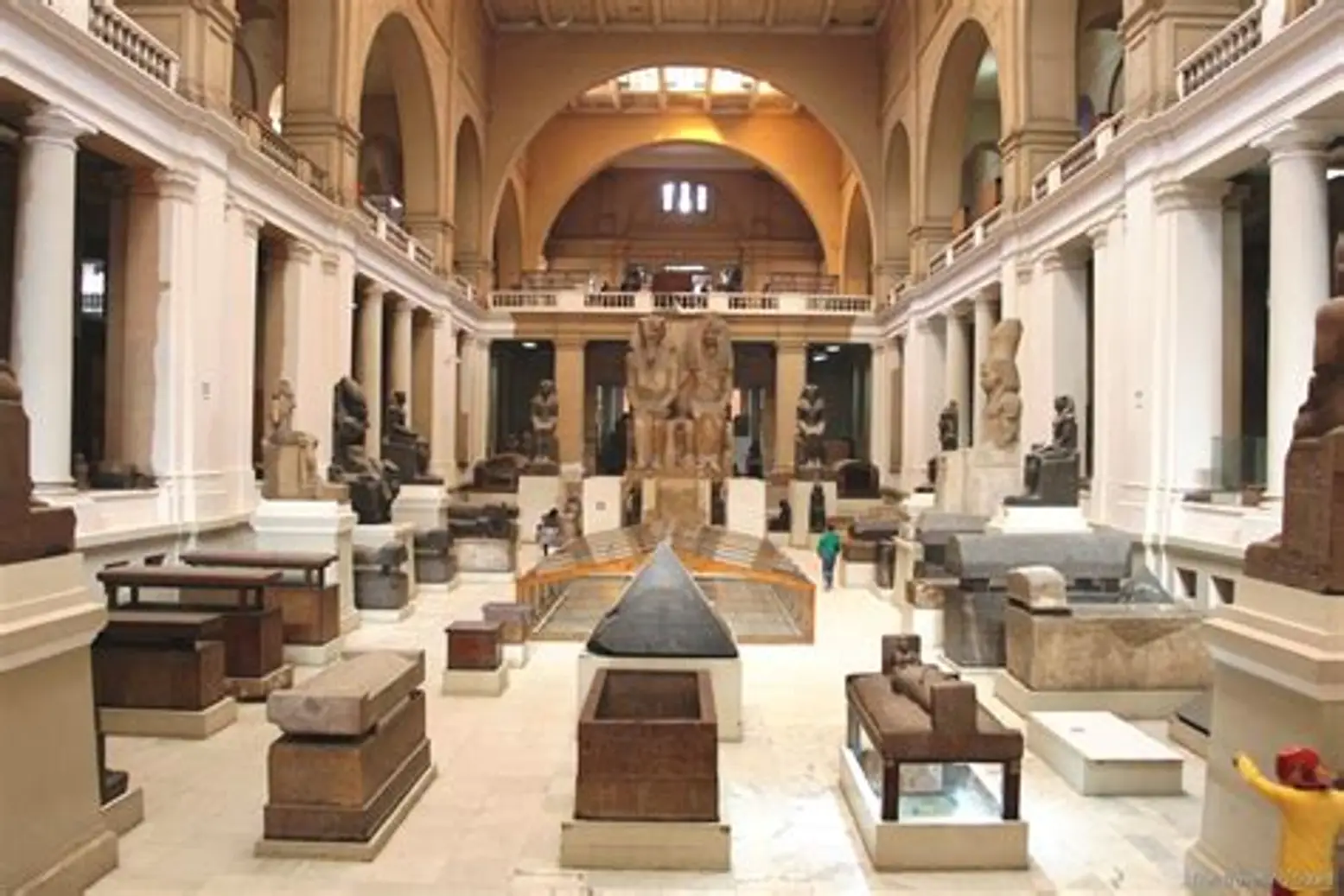 Cairo by Bus – Old Egyptian Museum — photo 10